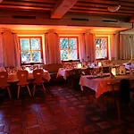 Alter Wirt Hotell 3*
